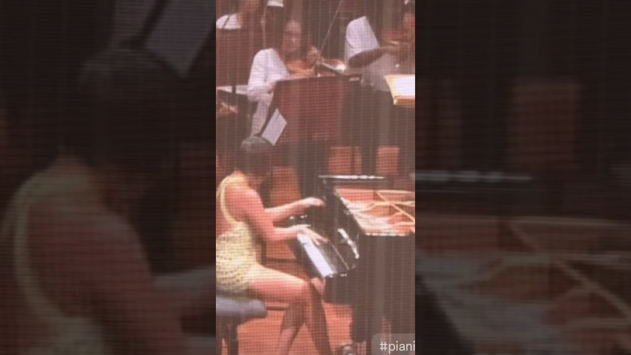 "What Hold's Yuja Wang's Dress On - Glue... Two-Side Tape?!"#yujawang #highfashion couture #recital